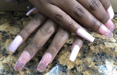 LY Nails