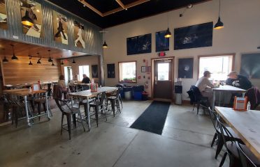 SingleCut North and Side Stage Tap Room