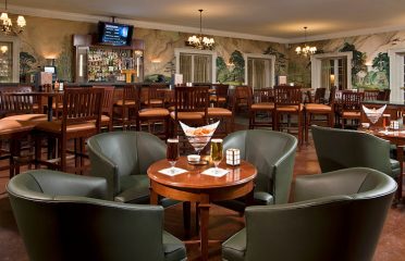 Putnam’s Restaurant & Bar