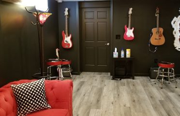 Peak Music Studios Guitar & Singing Lessons