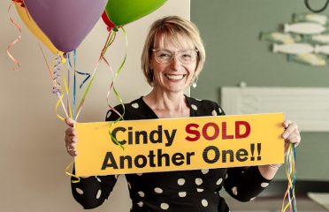 Cindy McMahon, Hunt Real Estate ERA