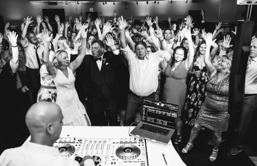 NonStop Music – Event & Wedding DJ