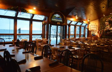 Lanzi’s on the Lake Restaurant & Marina