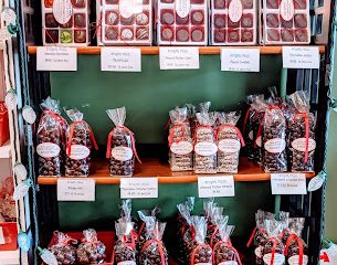 Candies In The Capital Region, Candy Stores In The Capital Region, Confectioners Capital Region, Candies In Albany NY, Candy Stores Troy NY, Confectioners Troy NY, Candy Saratoga Springs NY, Candy Albany NY, Candy Troy NY